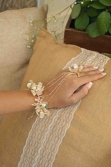 Gold Finish Off-White Gemstone & Resin Floral Hathphool (Set of 2)