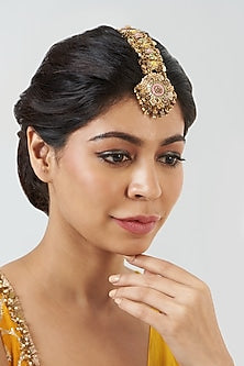 Maang Tikka With Resham Hand Embroidery