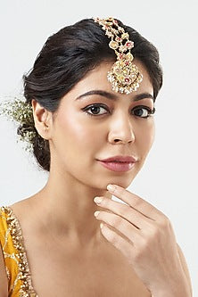 Kasab Hand Embroidered Maang Tikka