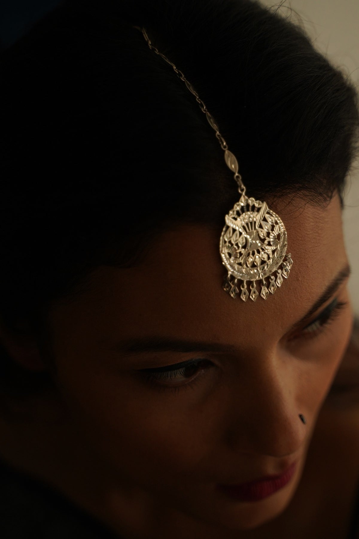 White Finish Maang Tikka In Sterling Silver
