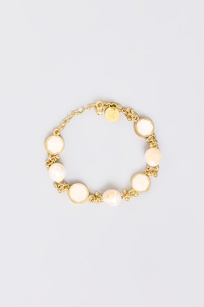 Gold Finish Water Pearl Bracelet