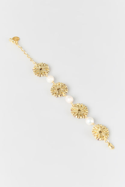 Gold Finish Water Pearl Bracelet
