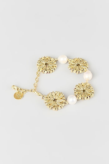 Gold Finish Water Pearl Bracelet