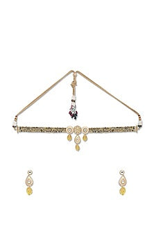 Gold Finish Agate Choker Necklace Set In Brass