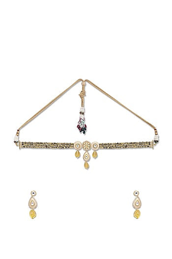 Gold Finish Agate Choker Necklace Set In Brass