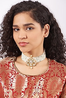 Gold Finish White Choker Necklace With Pearls In Sterling Silver