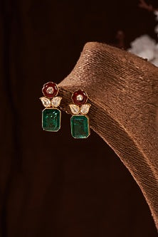 Gold Finish Moissanite Polki & Emerald Synthetic Stone Dangler Earrings In Sterling Silver