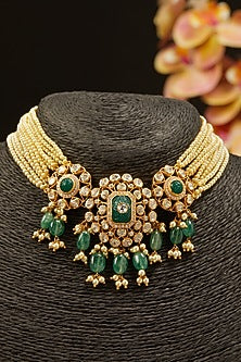 Gold Finish Emerald Synthetic Stones Choker Necklace In Sterling Silver