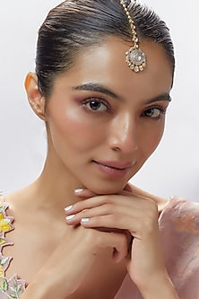 Gold Finish Moissanite Polki Maangtikka In Sterling Silver