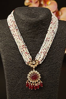 Gold Finish Pearl Necklace In Sterling Silver