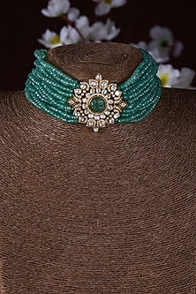 Gold Finish Moissanite Polki & Green Stone Choker Necklace In Sterling Silver