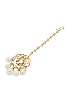 Gold Finish Pearl Maang Tikka