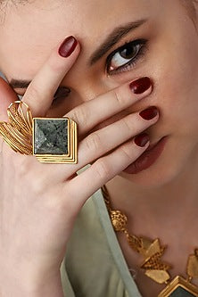 Gold Finish Green Hand-Cut Marble Hand-Knotted Ring