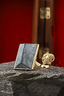 Gold Finish Green Hand-Cut Marble Hand-Knotted Ring