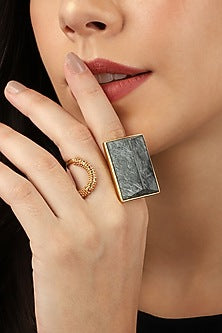 Gold Finish Green Hand-Cut Marble Hand-Knotted Ring