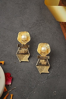 Gold Rhodium Finish Pearl Hexa Stud Earrings