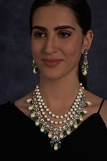 Gold Finish Shell Pearls & Agate Necklace Set