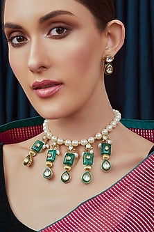 Gold Finish Green Agate Polki Necklace Set