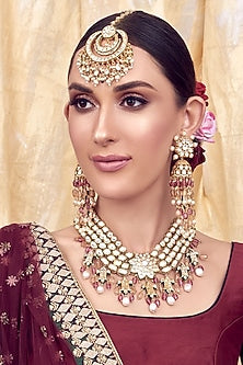 Gold Finish Pink Jade Stones & Pearls Necklace Set