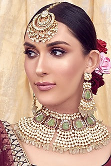 Gold Finish Green Agate Kundan Necklace Set