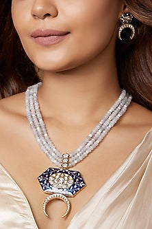 Gold Finish Polki & Grey Agate Bead Pendant Necklace Set
