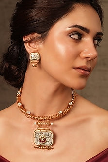 Gold Finish Grey-White Stone Hasli Necklace Set