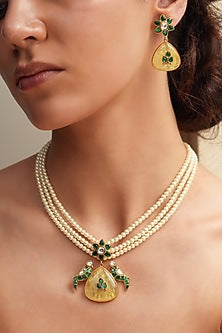 Gold Finish Pearl Necklace Set