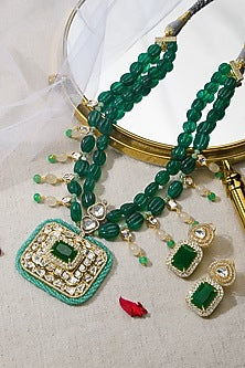 Gold Finish Green Stone Necklace Set