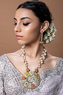 Gold Finish Pearl & Emerald Temple Necklace Set