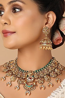 Gold Finish Red Onyx Oval Temple Necklace Set