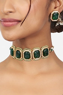 Gold Finish Carved Hydro Stone Necklace Set