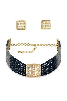 Gold Finish Choker Necklace Set In Brass