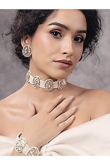 Gold Finish Kundan Polki & Pearl Choker Necklace Set