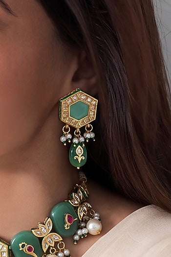 Gold Finish Brass Pravya Necklace Set