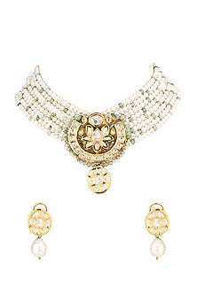 Gold Finish Shell Pearl & Kundan Necklace Set