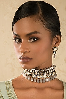 Gold Finish Kundan & Pearl Choker Necklace Set