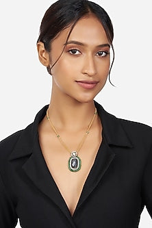 Gold Finish Agate Handcrafted Pendant Necklace
