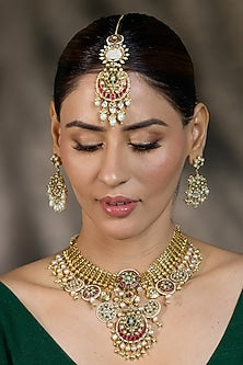 Yellow Gold Finish Pearl Drop Maangtikka