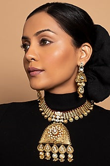 Gold Finish Handcrafted Kundan Polki Necklace Set