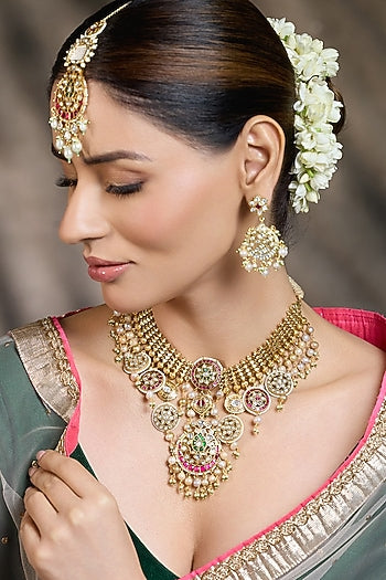 Gold Finish Crimson Stone Filigree Necklace Set