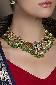 Antique Gold Finish Suvarna Necklace Set