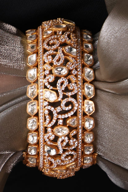 Yellow Gold Finish Stone Kada