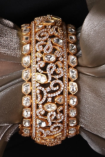 Yellow Gold Finish Stone Kada