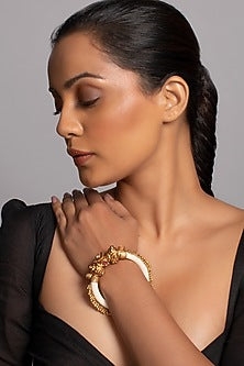 Gold Finish Kundan Polki Bangle