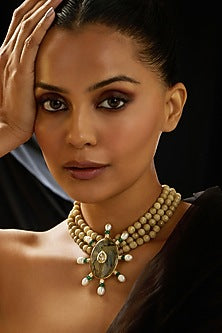 Gold Finish Sun-Shaped Cream Beaded Pendant Necklace