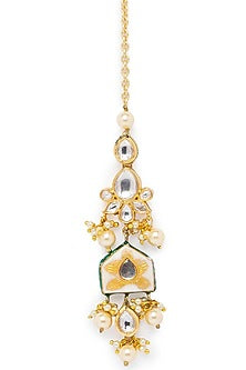 Gold Finish Kundan Maang Tikka