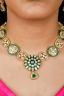 Gold Finish Emerald Green Kundan Polki Choker Necklace Set