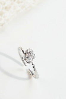 White Finish Zircon Ring In Sterling Silver