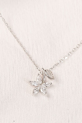 White Finish Zircon Snowflake Pendant Necklace In Sterling Silver
