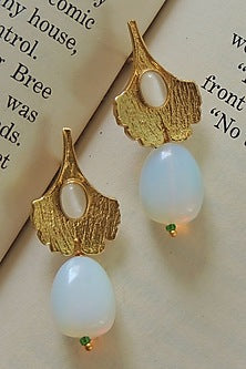 Gold Finish Synthetic Stone Handmade Stud Earrings